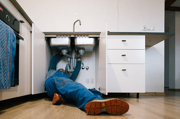 Professional Leak Detection technician working in Martell, CA